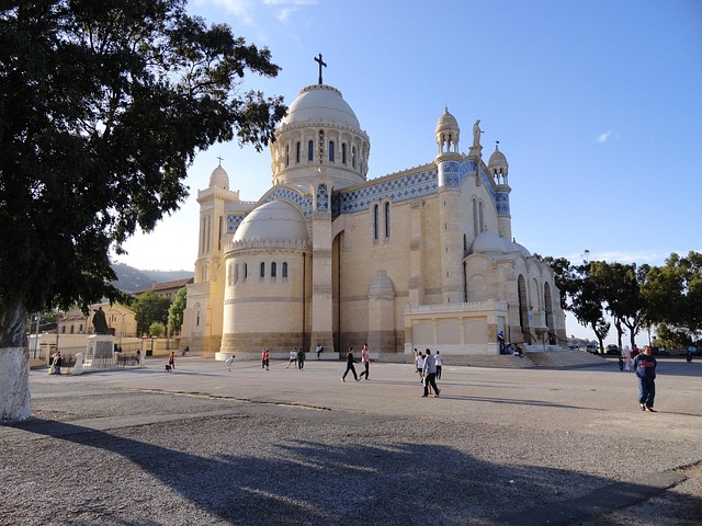 beautiful view and best time to visit algiers
